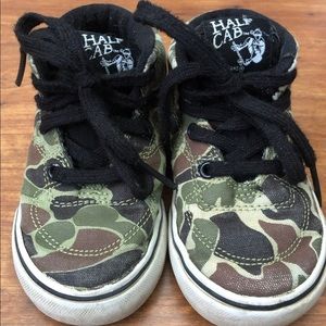 Hard to find CAMO HALF CABS